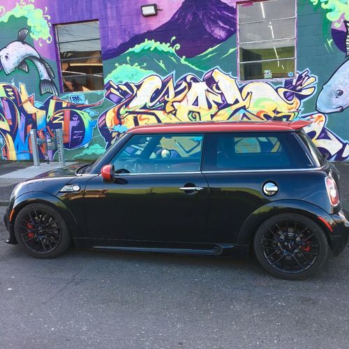 Why MINI Coopers are Popular